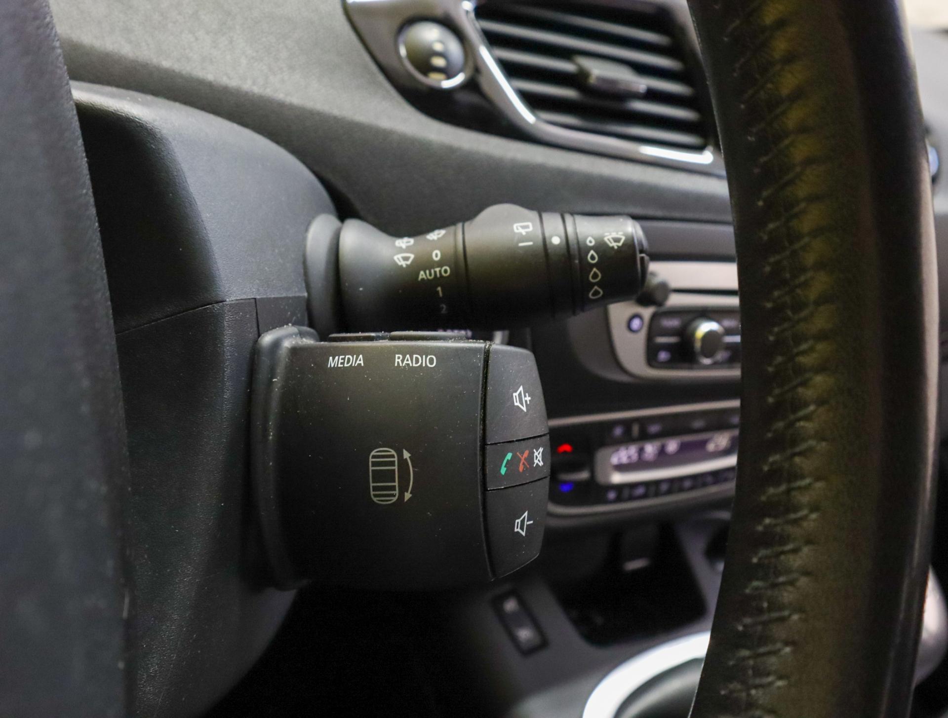 UXG-758-15-image