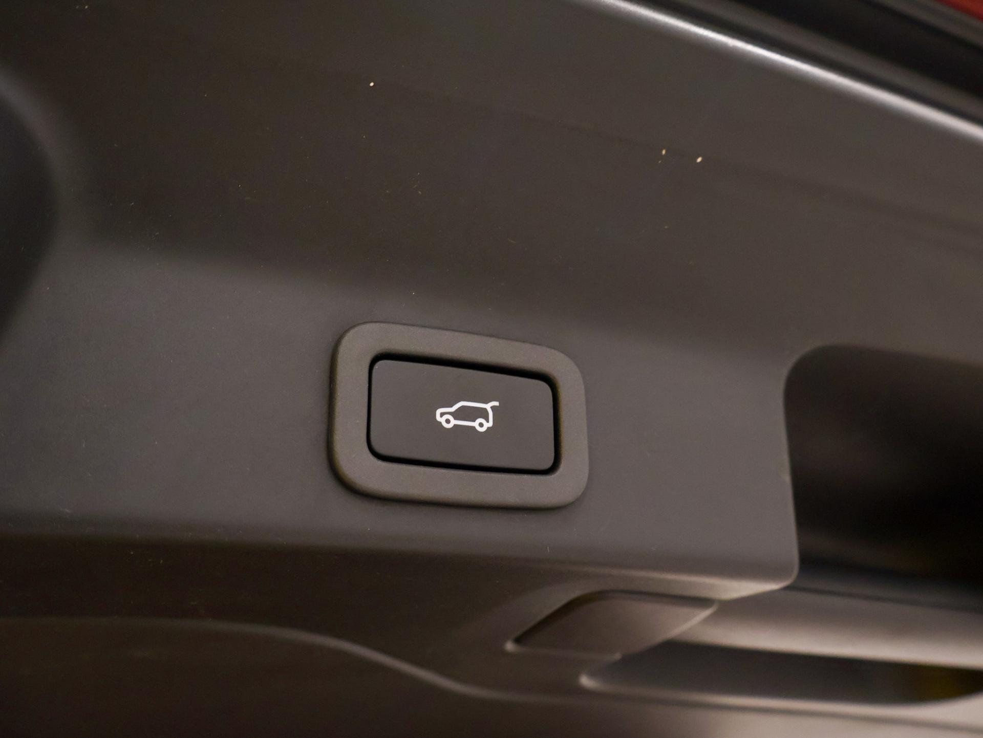 OVN-213-29-image