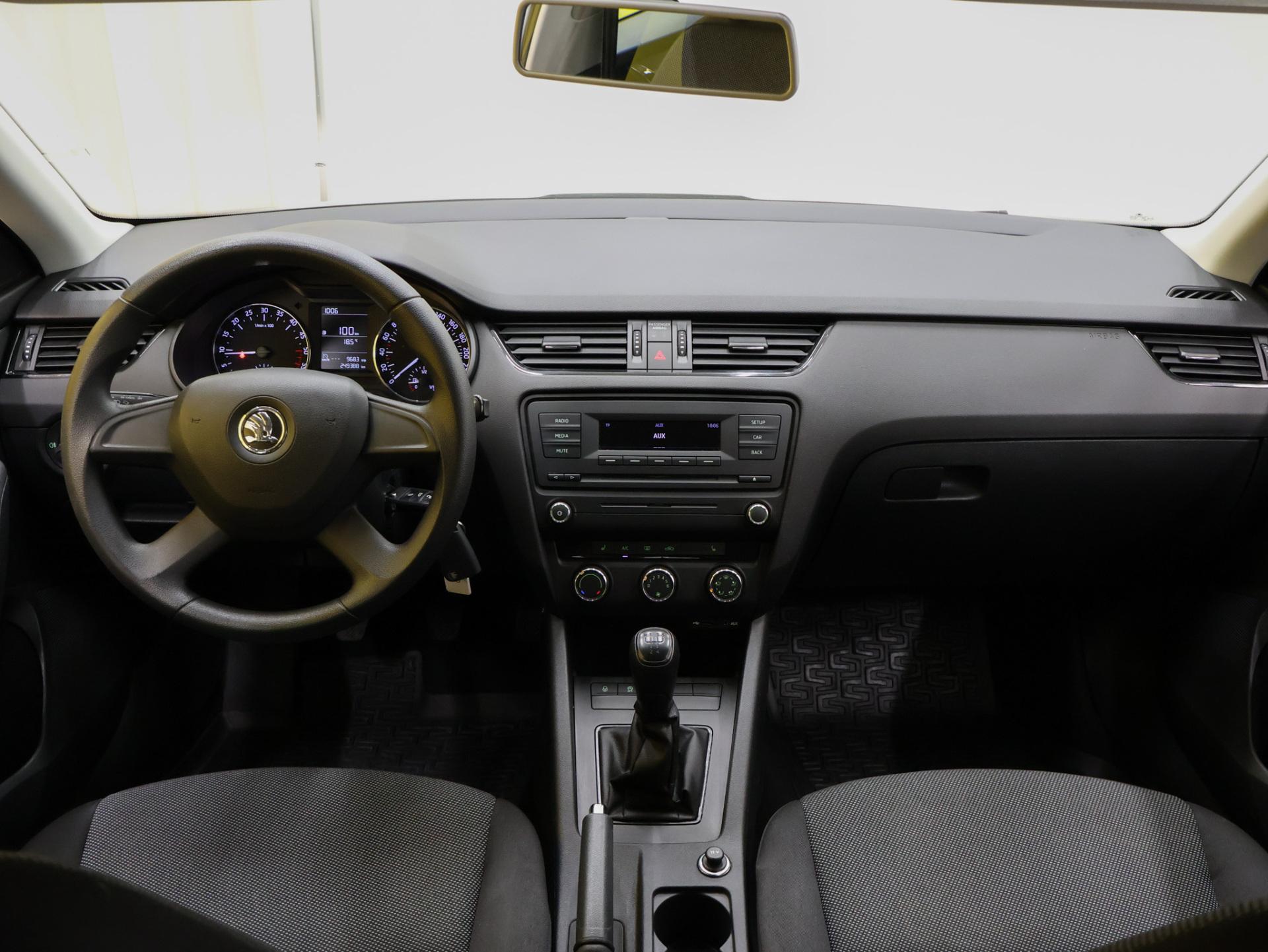 VVA-729-15-image