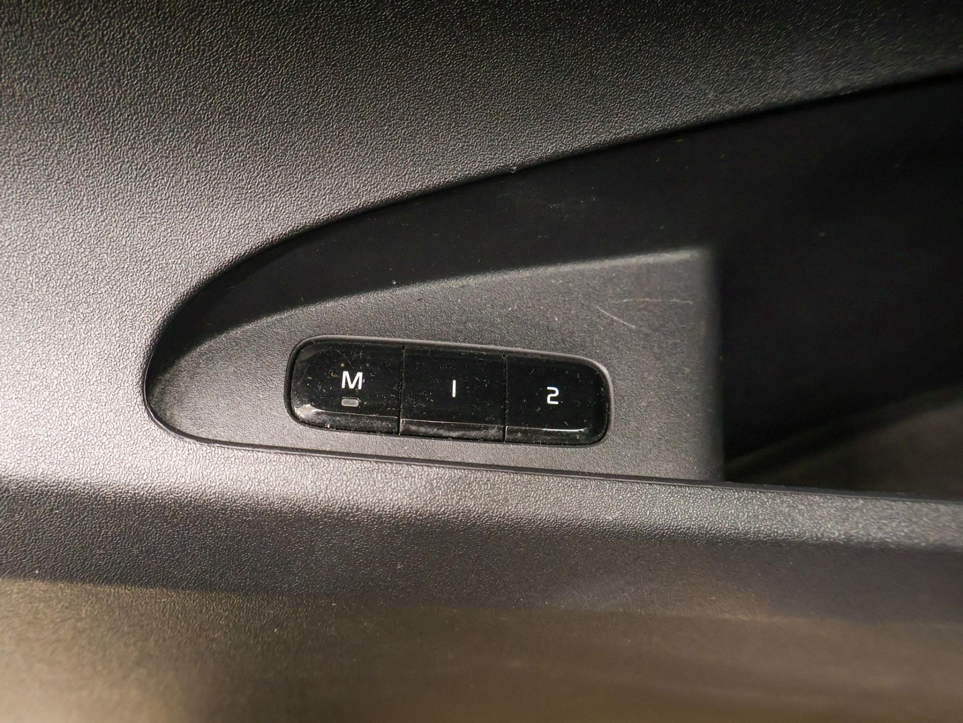 NN-7407-12-image