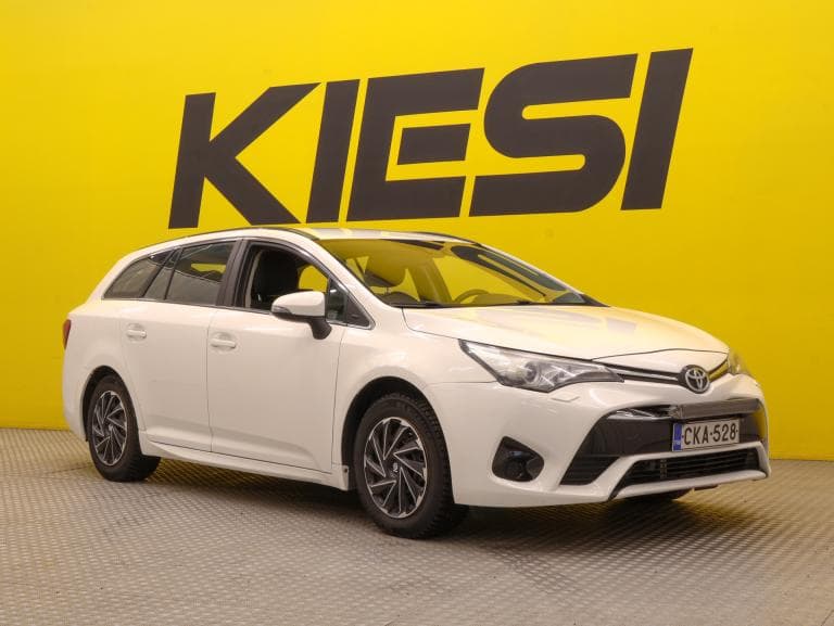 Toyota Avensis 2016