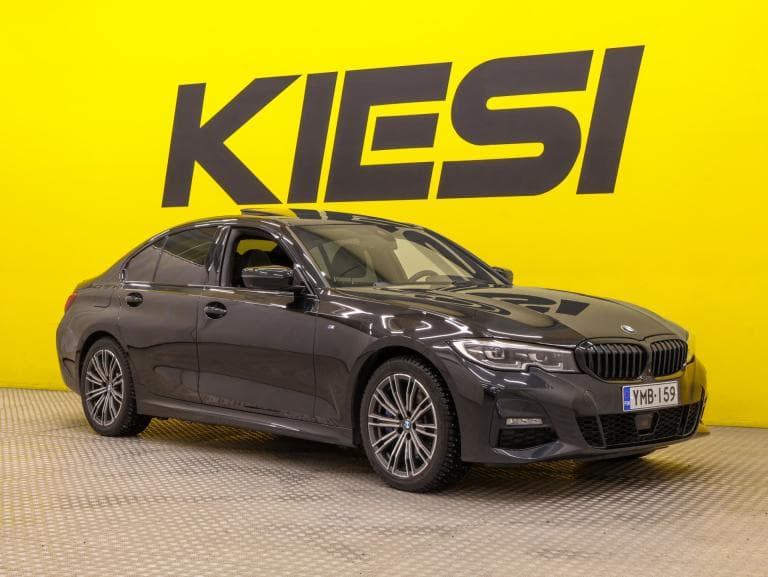 BMW 330 2019