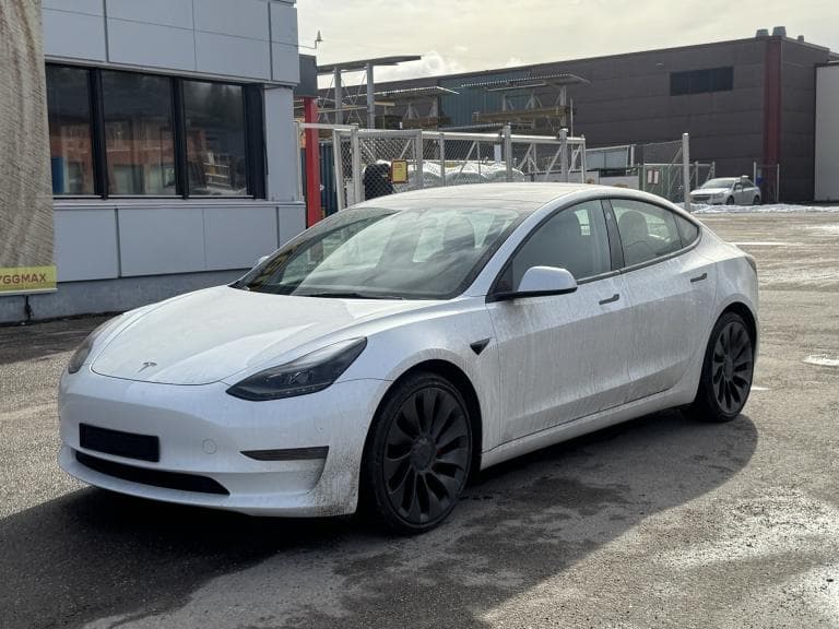 Tesla Model 3 2021