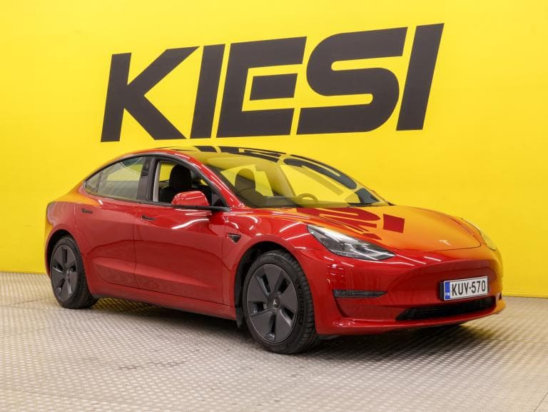 Tesla Model 3 2022