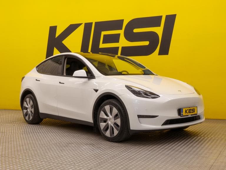 Tesla Model Y 2022