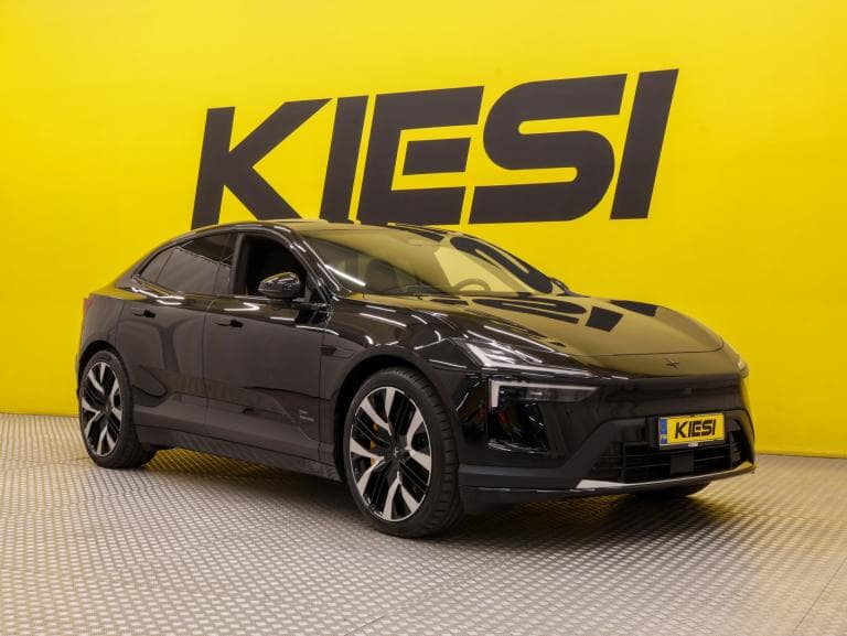 Polestar 4 2025