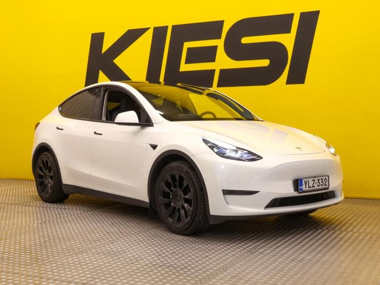 Tesla Model Y 2022