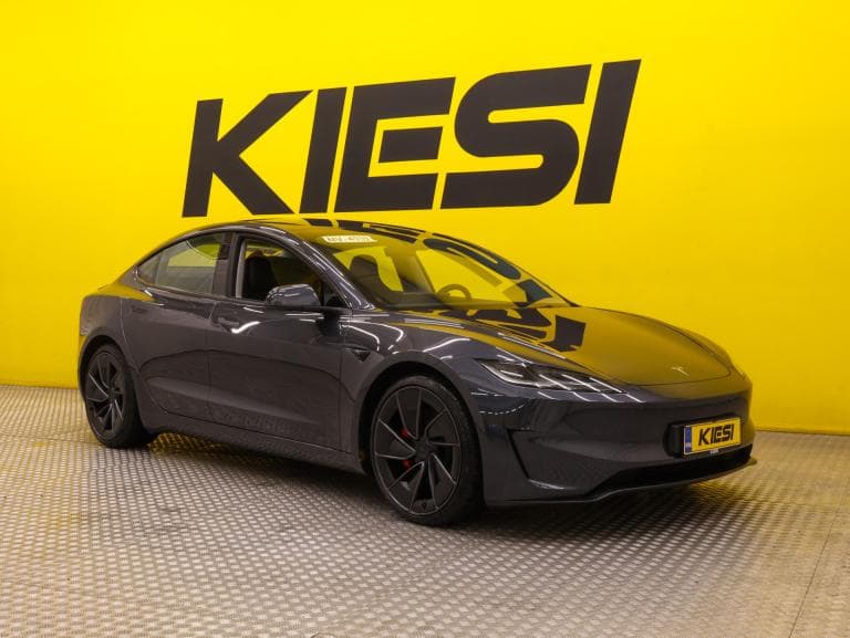 Tesla Model 3 2024