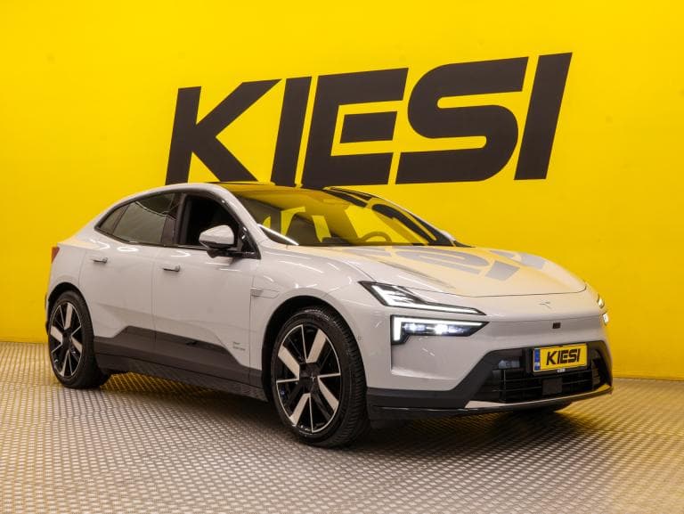 Polestar 4 2025