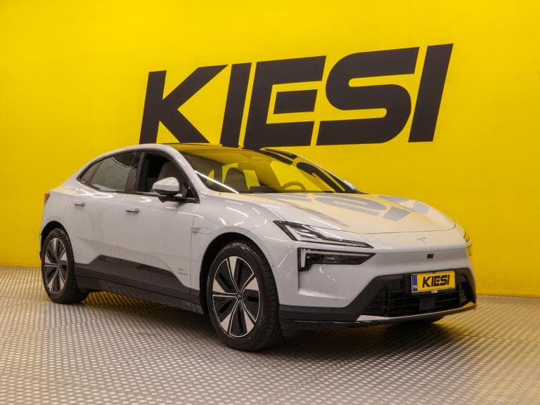 Polestar 4 2025