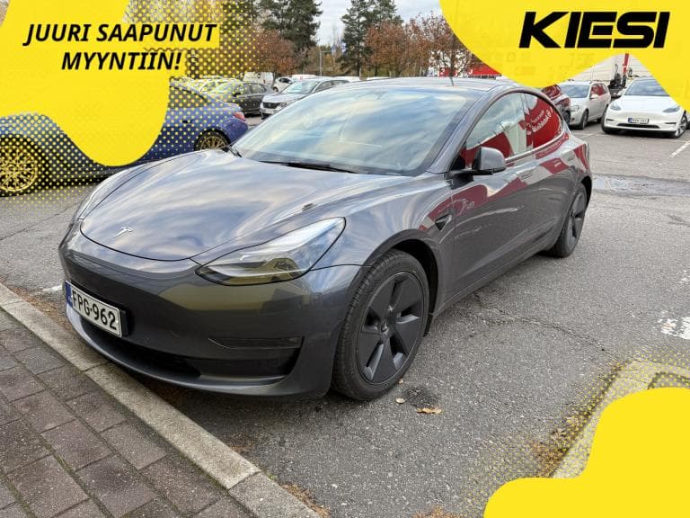 Tesla Model 3 2022