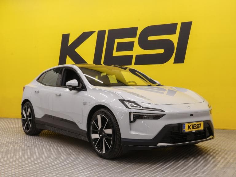 Polestar 4 2025
