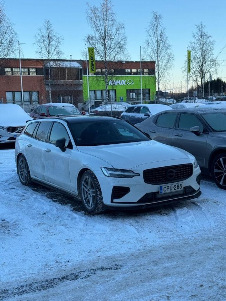 Volvo V60 2021