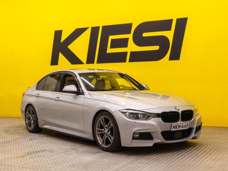 BMW 330 2016