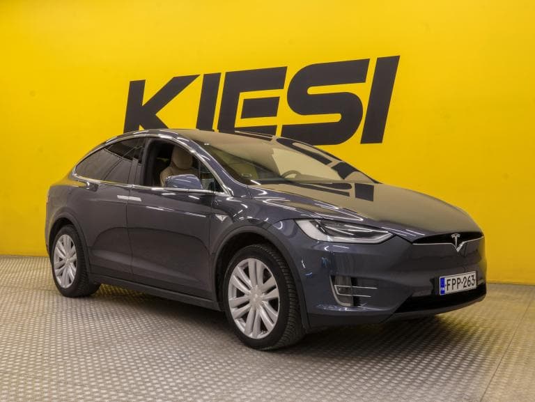 Tesla Model X 2016