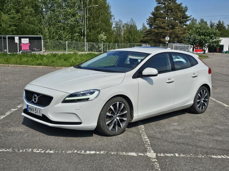 Volvo V40 2018
