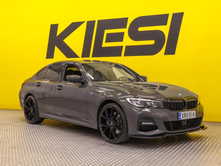 BMW 330 2019