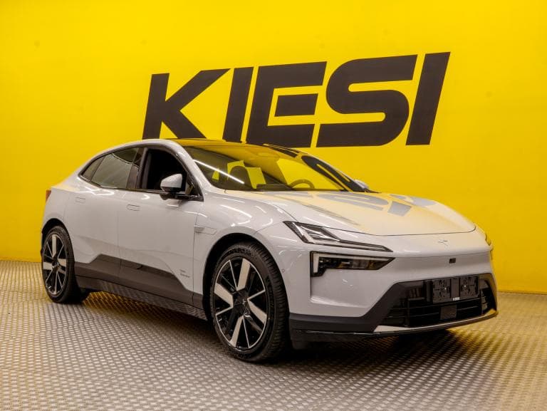 Polestar 4 2025