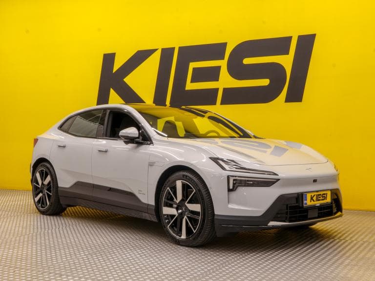Polestar 4 2025