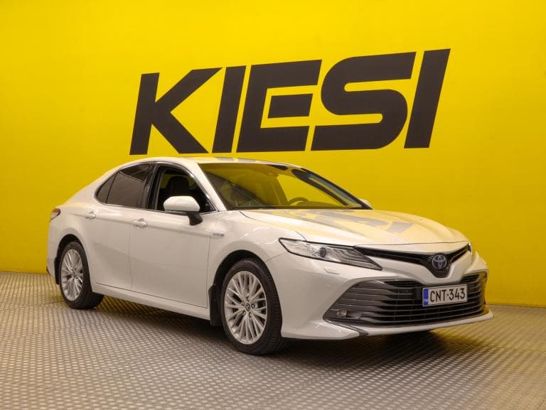 Toyota Camry 2019