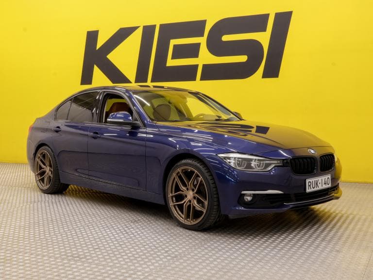BMW 330 2016