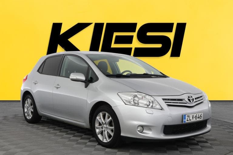 Toyota Auris 2012