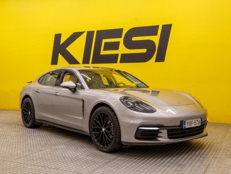 Porsche Panamera 2020