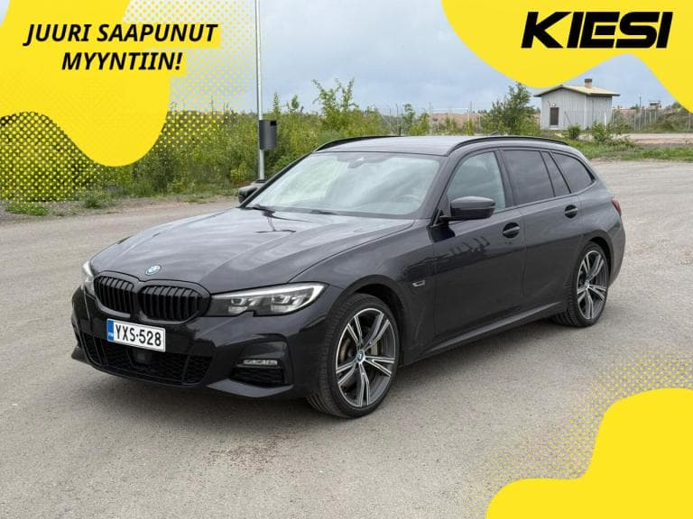 BMW 330 2022